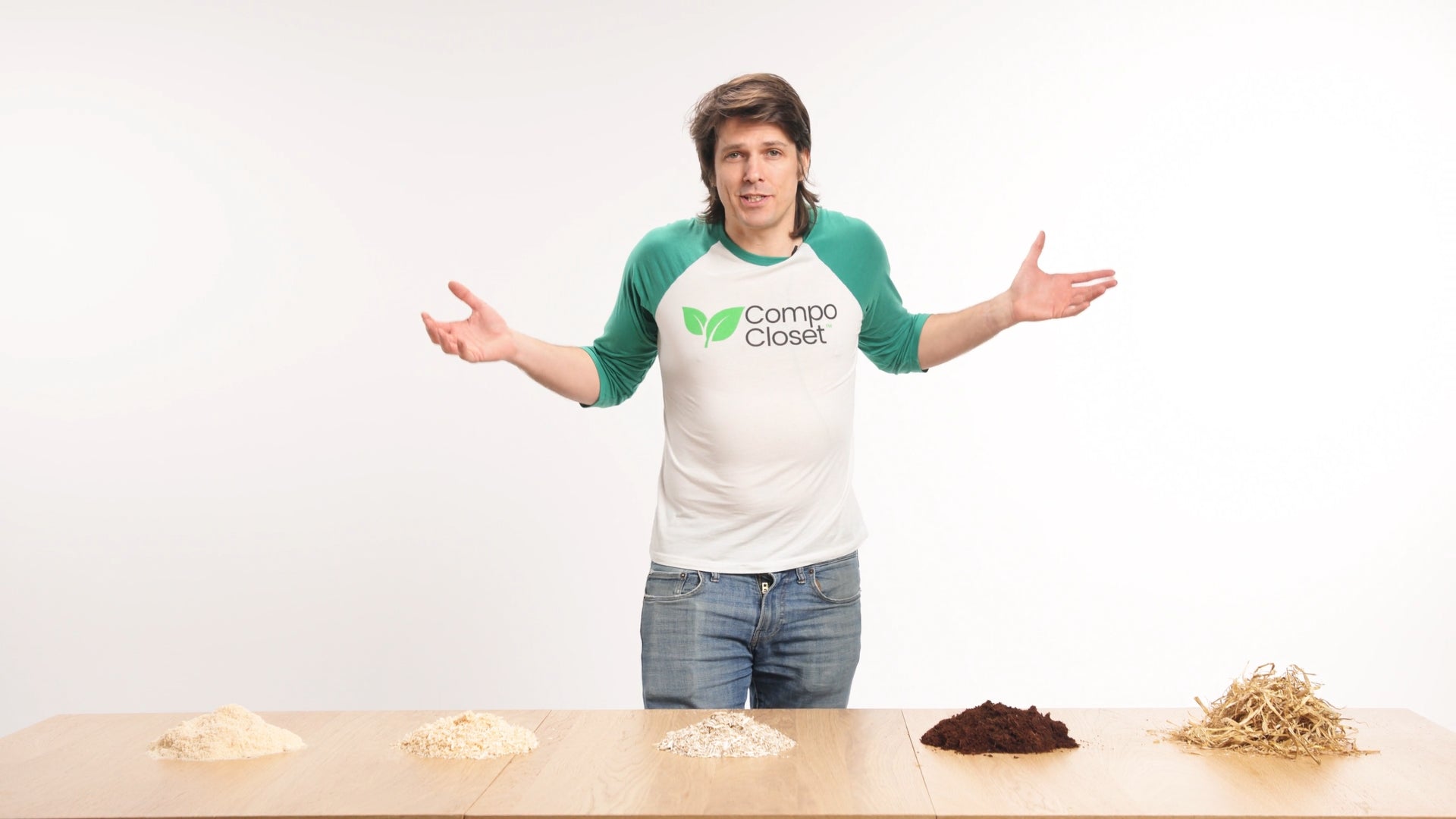 Richard Peter questioning which is the best composting toilet cover material