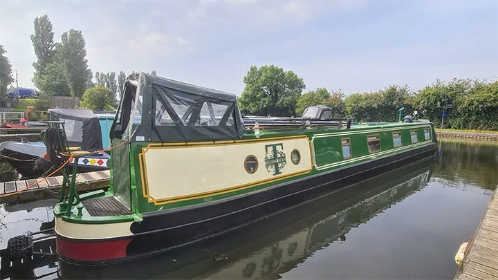 Towpath Townie - Leeds &amp; Liverpool Canal