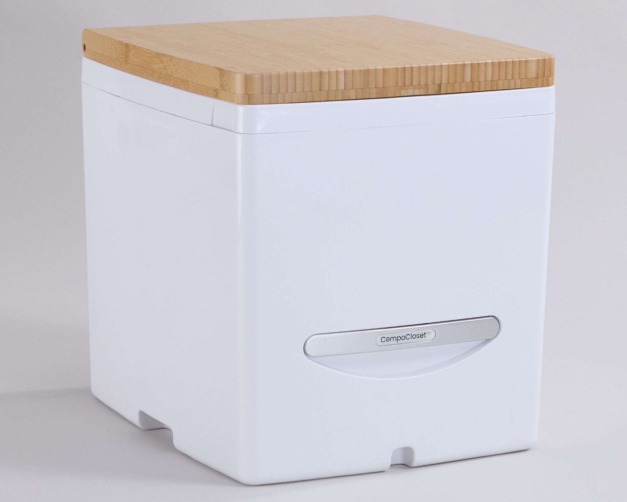 cuddy-composting-toilet-with-bamboo-lid.jpg